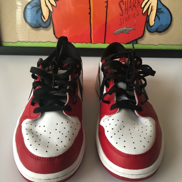 Nike Air Jordan 1 Low Chicago Size 9 VNDS - Picture 6 of 7